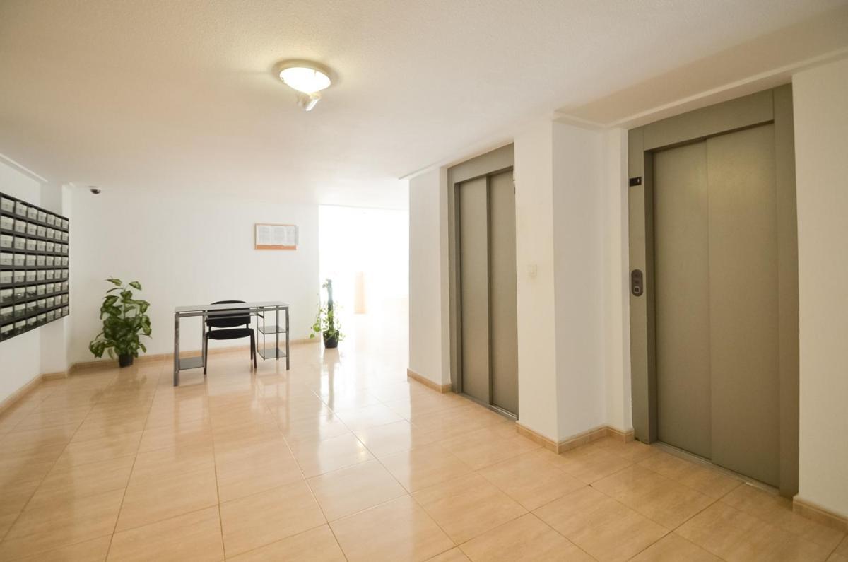 Schoene Wohnung Mit Pool , Wi-Fi Und Privat Garage Torrevieja Exterior foto